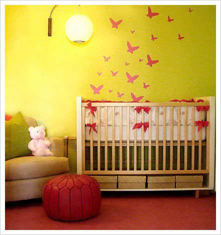 Embroidery Hoop Nursery Decor from Make Baby Stuff.