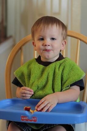 handmade baby bib pattern