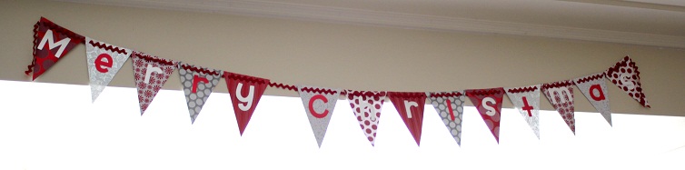 Paper Ric Rac Christmas Bunting Vanilla Joy paper-ric-rac-christmas-bunting-vanilla-joy