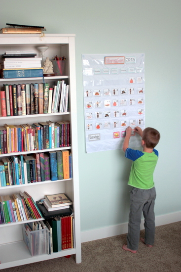TUTORIAL* $5 Pocket Chart Calendar | Vanilla Joy