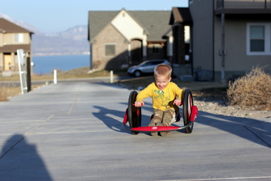 radio flyer ride on toy