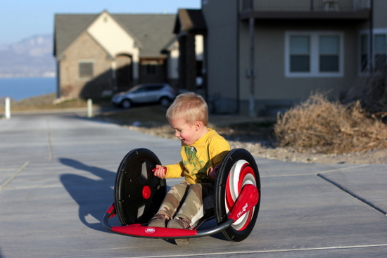 cyclone riding toy