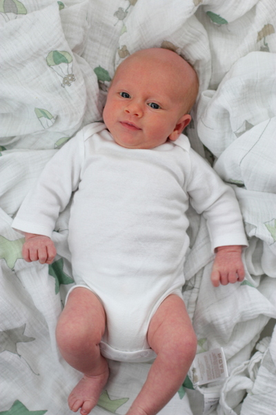 how to swaddle